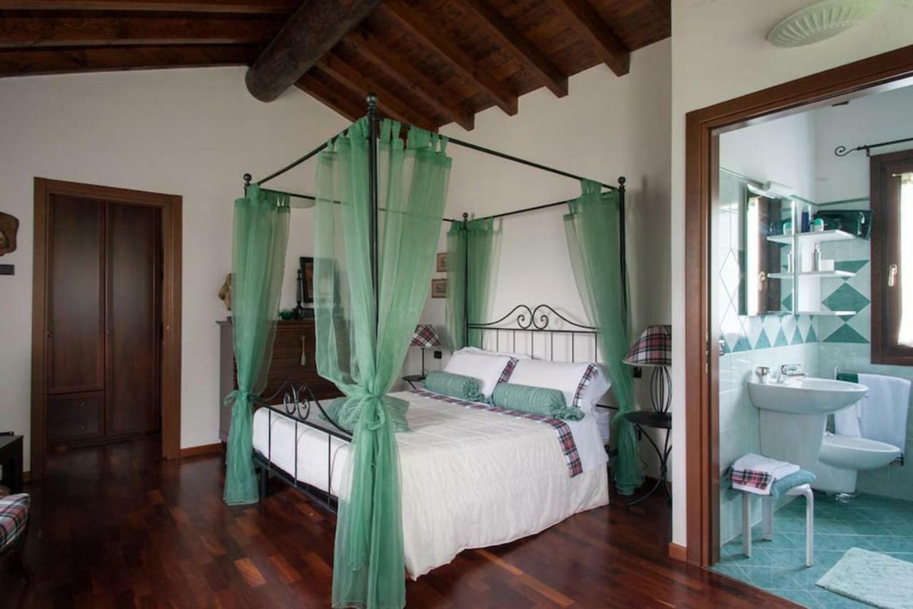 Casa Vacanze Il Noce Sovere Bagian luar foto