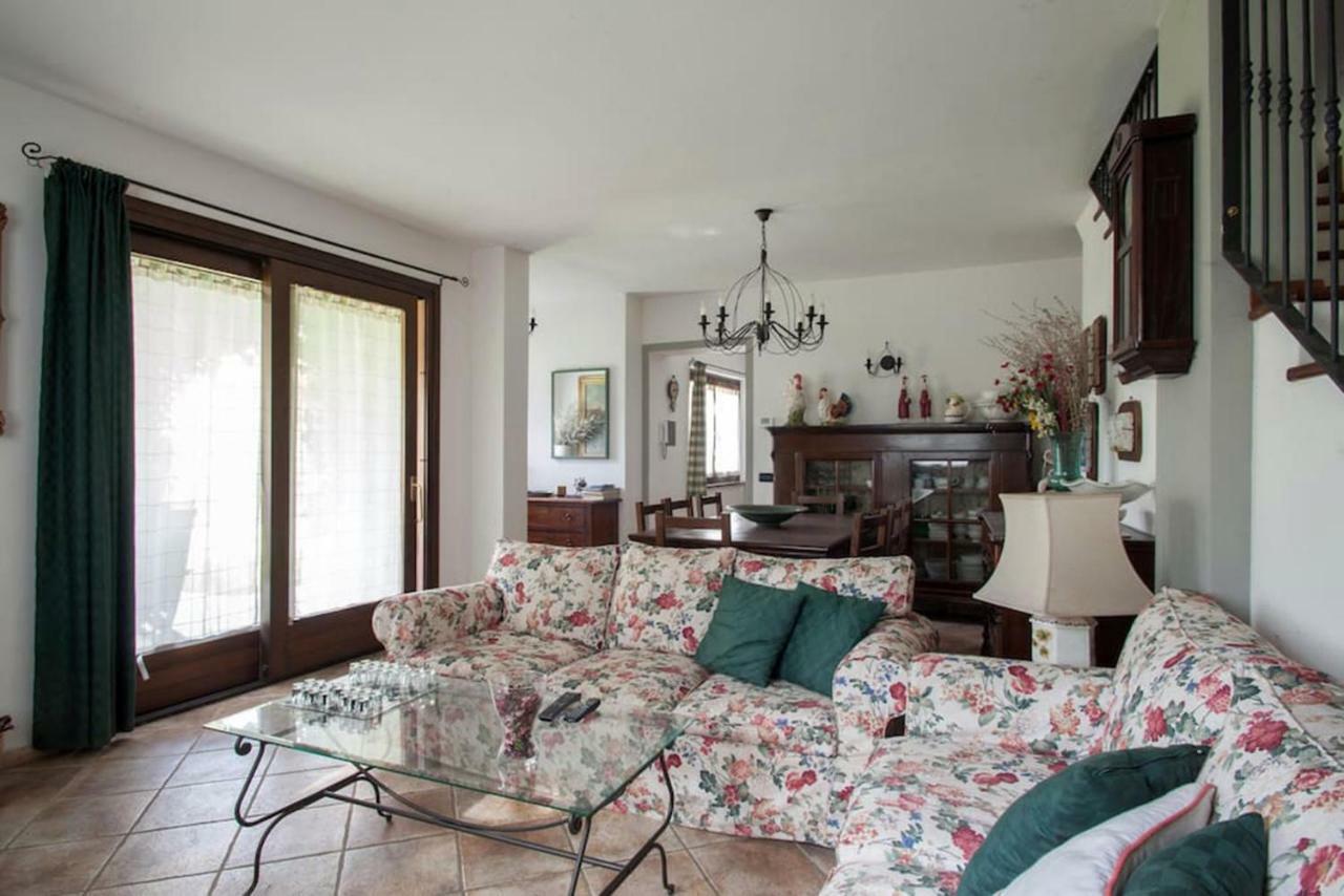 Casa Vacanze Il Noce Sovere Bagian luar foto