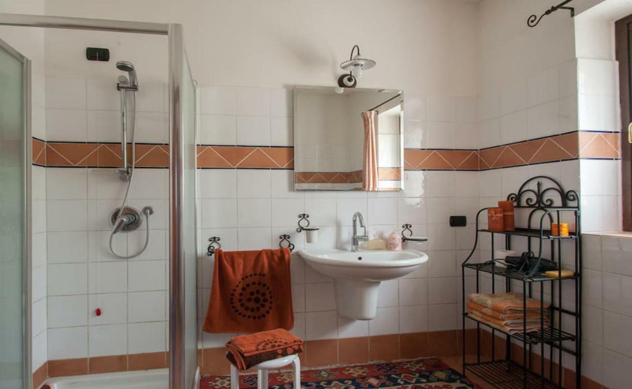 Casa Vacanze Il Noce Sovere Bagian luar foto
